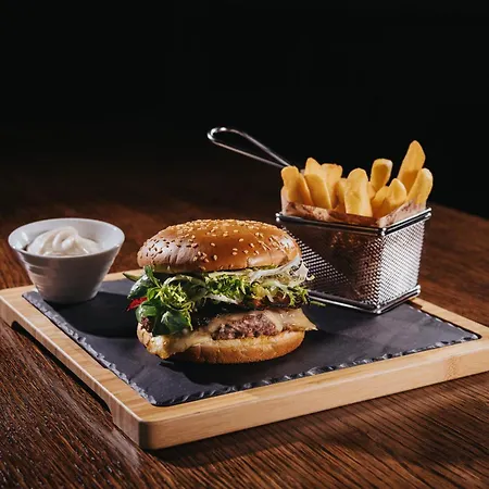 Baltaci Stary Zamek 招待所 3*