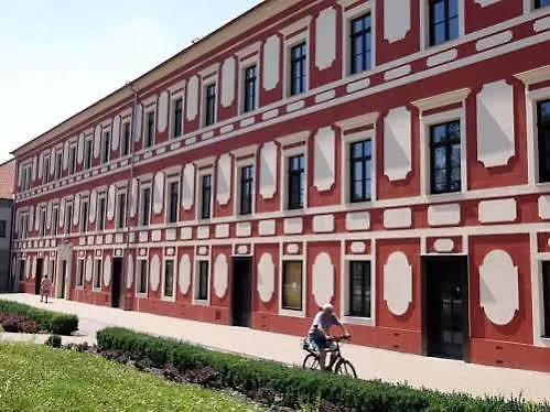Baltaci Starý Zámek Penzion Napajedla